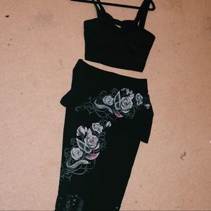 Gothic pants with rose and snake decoration